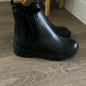 Never wore and to small for me